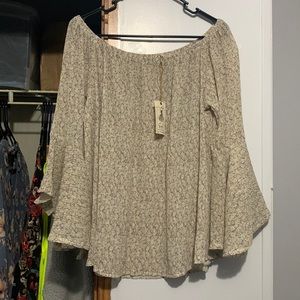 NWT! Off shoulder top